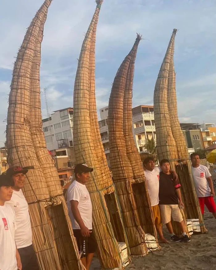 Caballitos de Totora para el Evento Perú 5000 años de Olas